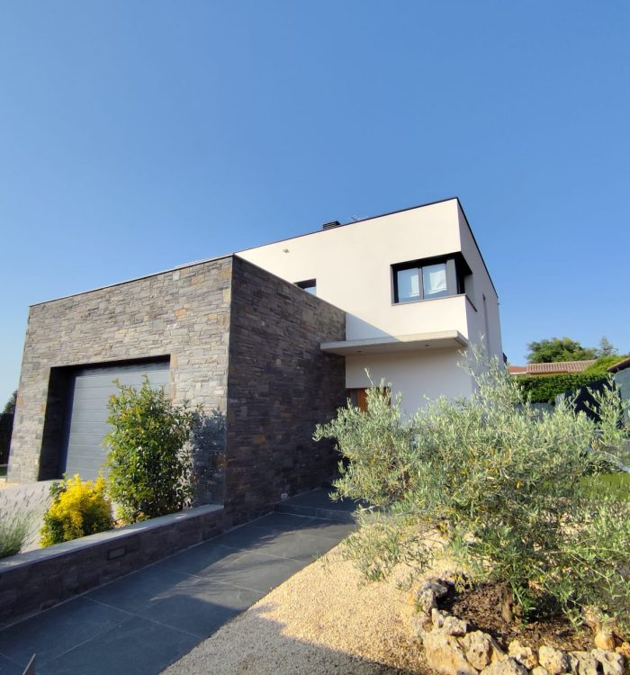 Habitatge unifamiliar a Seva
